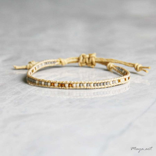 Šedobéžový náramek WEAVED BRACELET