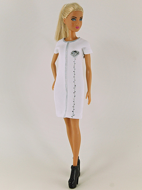 Barbie - Přísné šaty — foto 1