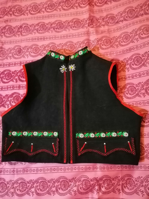 Vestička, kordulka, kroj folklor — foto 1