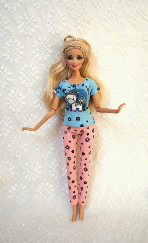 Komplet pro Barbie — foto 1