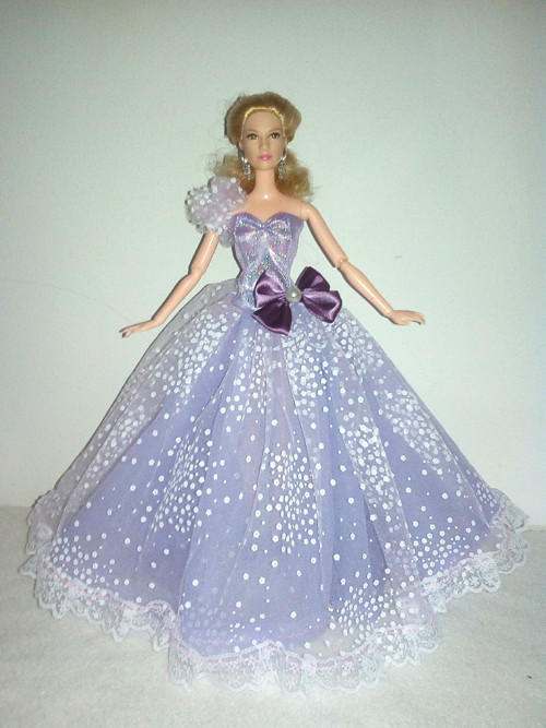 Šaty pro Barbie — foto 1