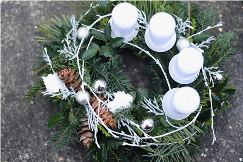 Stříbrná adventní věnec — foto 1