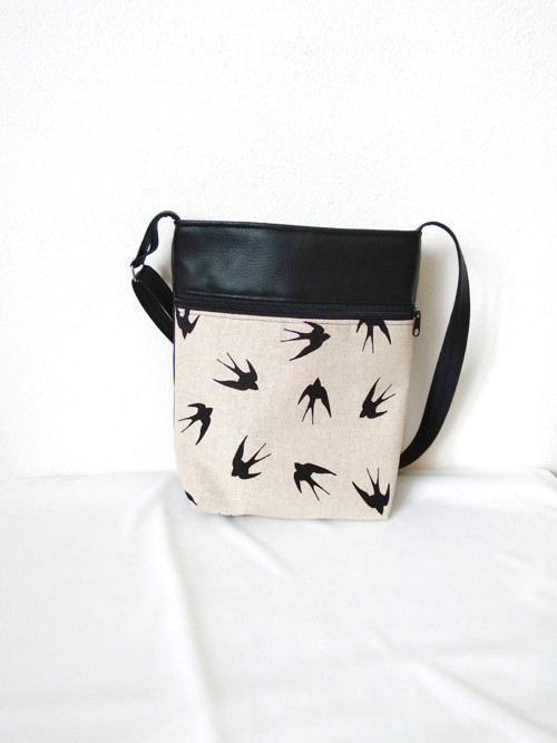 Swallow I. (černá) — foto 1