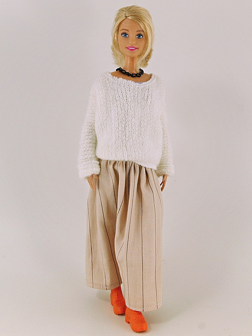 Barbie - Svetr smetanový — foto 1
