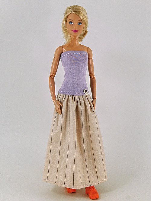 Barbie - šaty s proužkem — foto 1