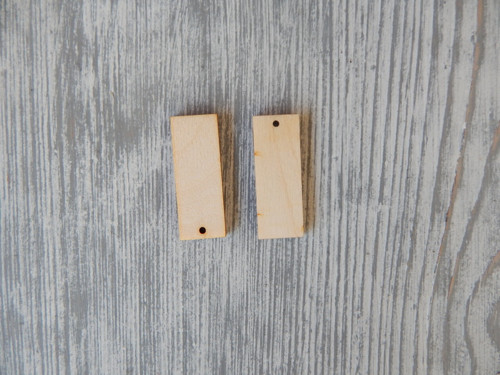Dřevěný komponent obdelníček 1,5 x 4 cm