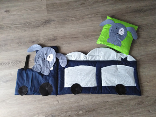Kapsář / mantinel na zeď +polštářek "vlak"