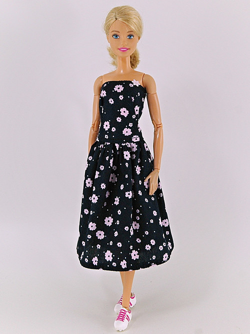 Barbie - Modrorůžové šaty — foto 1