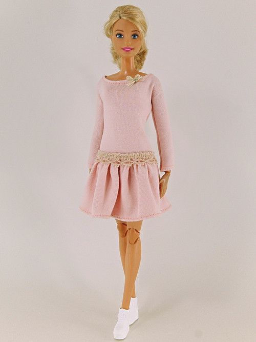 Barbie - Romantické šaty — foto 1