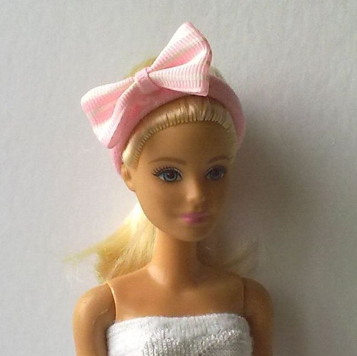 Čelenka pro Barbie - elegantní mašle — foto 1