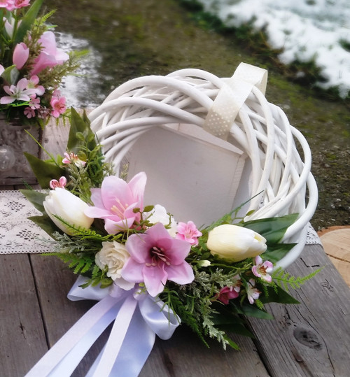 Lilie a tulipány - věneček — foto 1