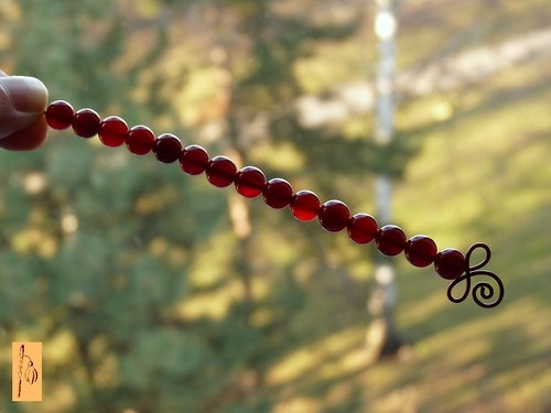 Karneol kulička tmavá 8 mm, 2 ks