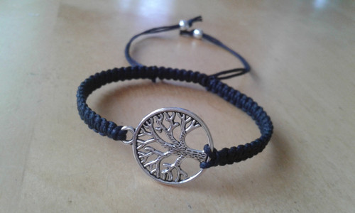 Náramek s amuletem strom života