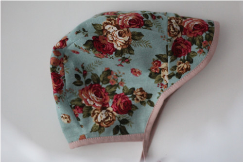 Dětský čepec s kšiltem, bonnet — foto 1