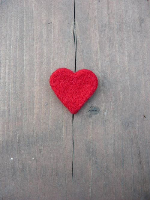 Tear in my heart — foto 1