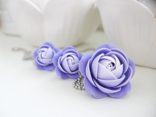 Violet bloom, sada visací náušnice a náhrdelník — foto 1