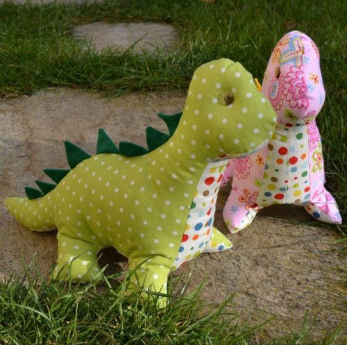 Fotonávod - dinosaurus s tajnou kapsou na bříšku