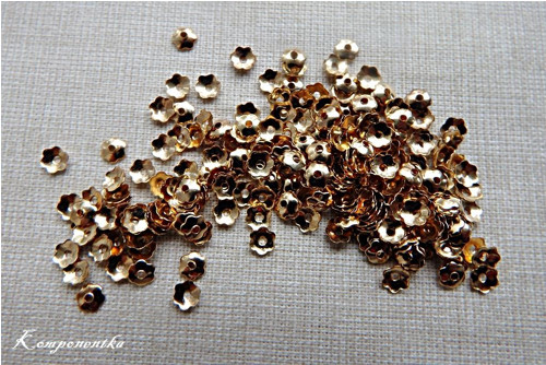 Kaplíky zlaté 4mm 50kusů