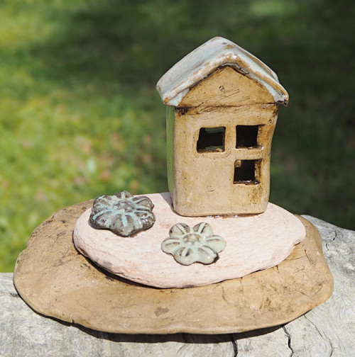 Small lonely house — foto 1