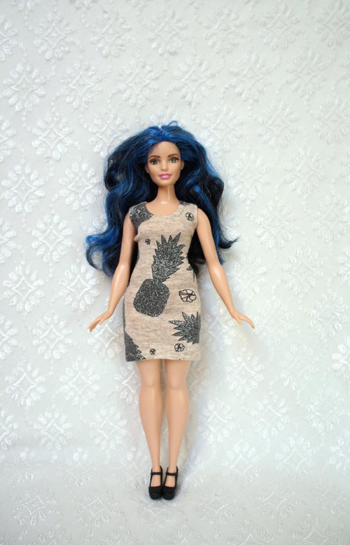 Šaty pro Barbie - curvy - baculku — foto 1