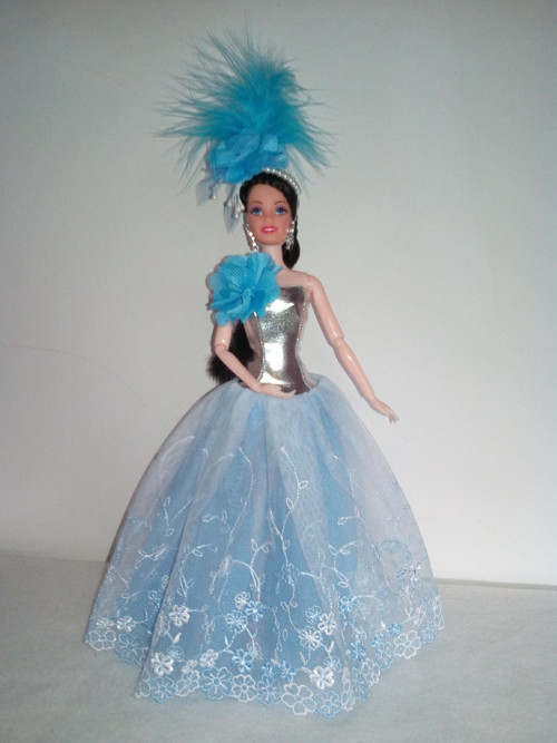 Šaty pro Barbie — foto 1