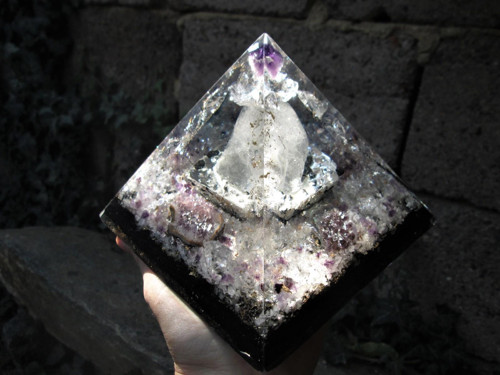Org. pyramida ,, Pramen života " — foto 1