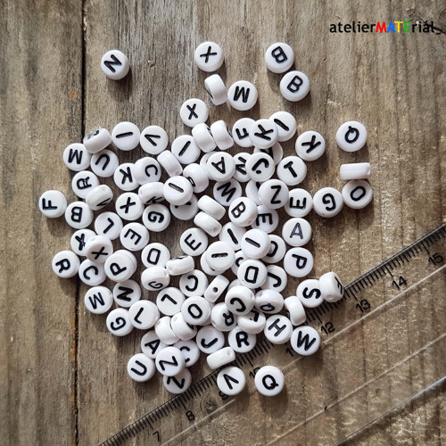 Plastové korálky