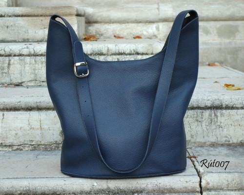 Jednoduše elegantní_XL - dark blue — foto 1