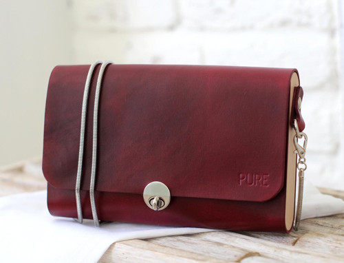 Kabelka s retiazkou CLUTCH BORDEAUX