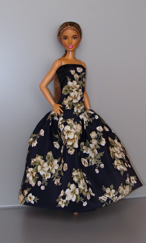 Barbie - Temně modré plesové šaty — foto 1