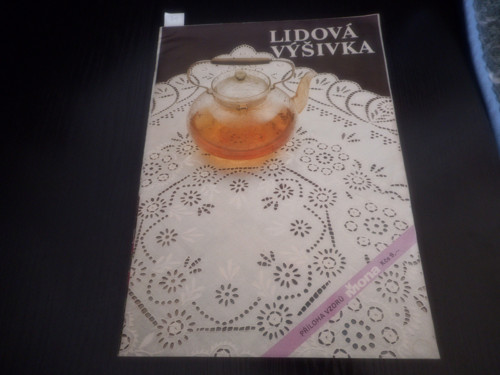 Lidová výšivka — foto 1