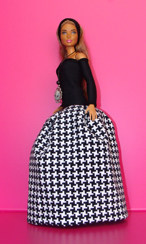Barbie - Dlouhé černobílé — foto 1