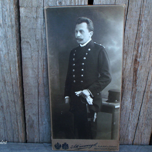 Oficír — foto 1