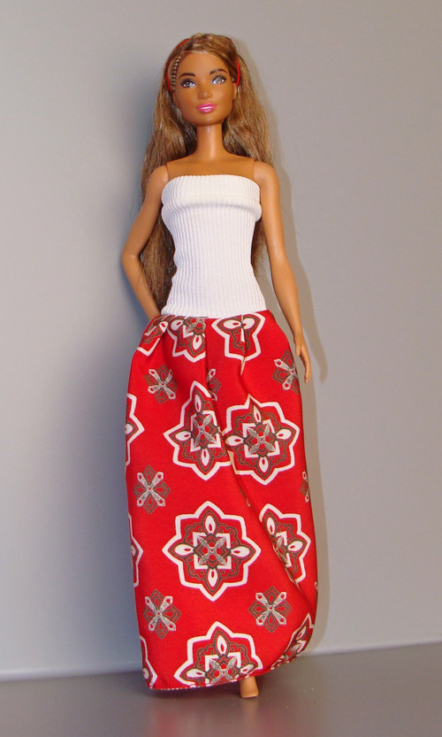 Barbie - Červenobílé šaty — foto 1