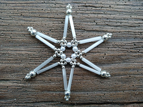Perličková hvězdička 6,5 cm — foto 1