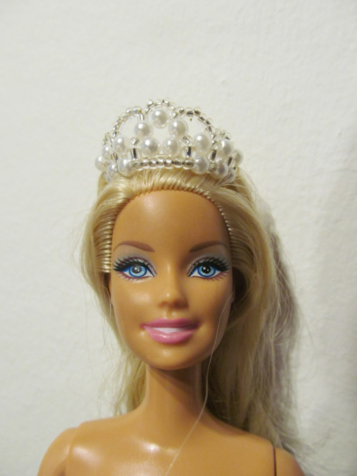 Čelenka stříbrná pro Barbie — foto 1
