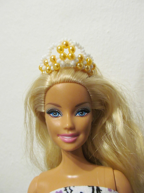 Čelenka pro Barbie - žlutá — foto 1