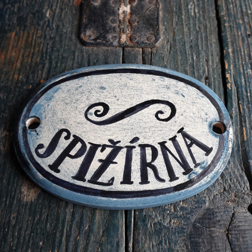 Spižírna- keramická cedulka — foto 1