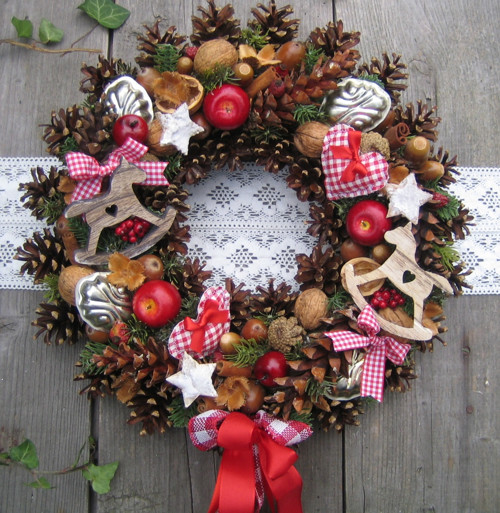 Adventní věnec s koníky — foto 1