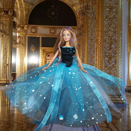 Šatičky tyrkysové pro Barbie