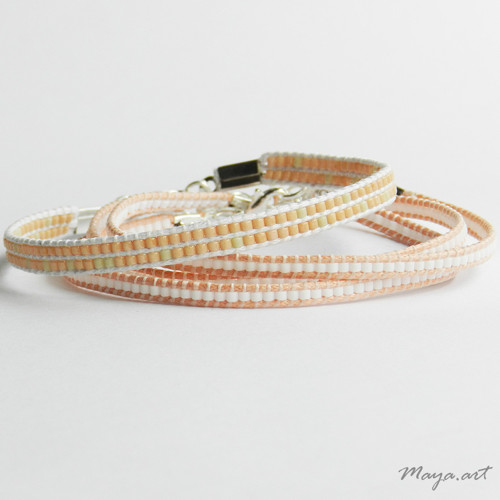 Bílooranžový náramek WEAVED BRACELET — foto 1