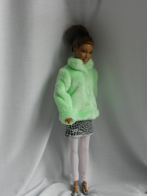 Kabátek pro Barbie — foto 1