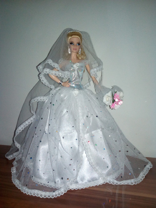 Svatební šaty pro Barbie — foto 1