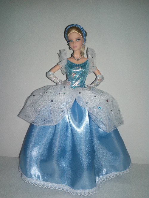Pro Popelku Barbie — foto 1