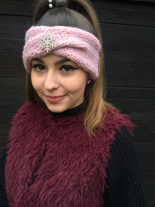 Pletená čelenka s vločkou — foto 1