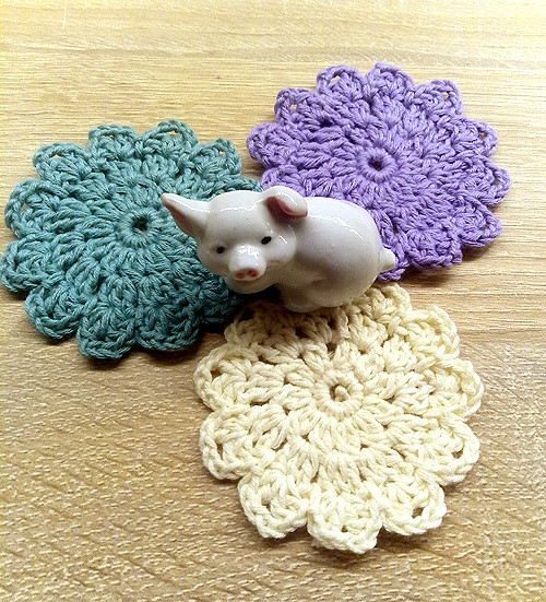 Podložky pod hrnečky háčkované 3 kusy "Flowers"