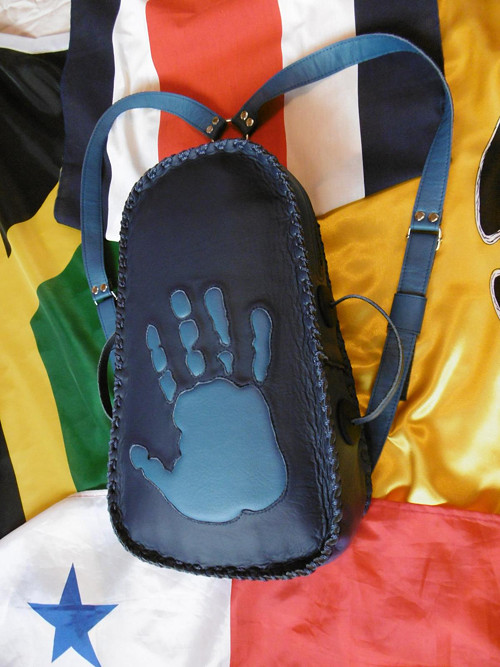 Blue Hand — foto 1