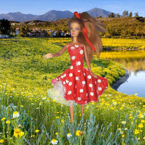 Červené žerzejové s puntíky pro Barbie i Monster