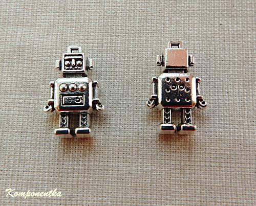 Kovový přívěsek robot 3D 17x9mm 1kus