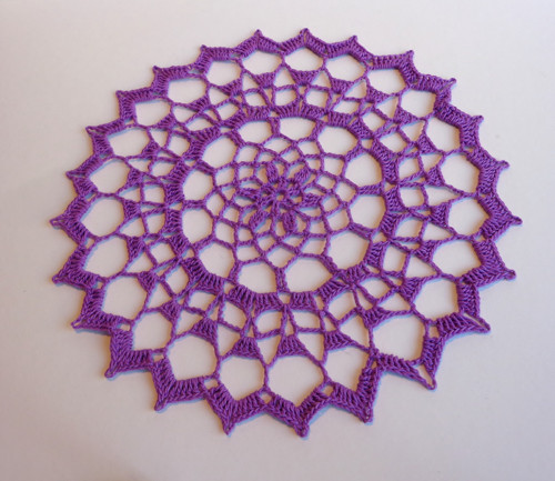 Háčkovaná pavučinka do lapače snů 45/16cm - fialov